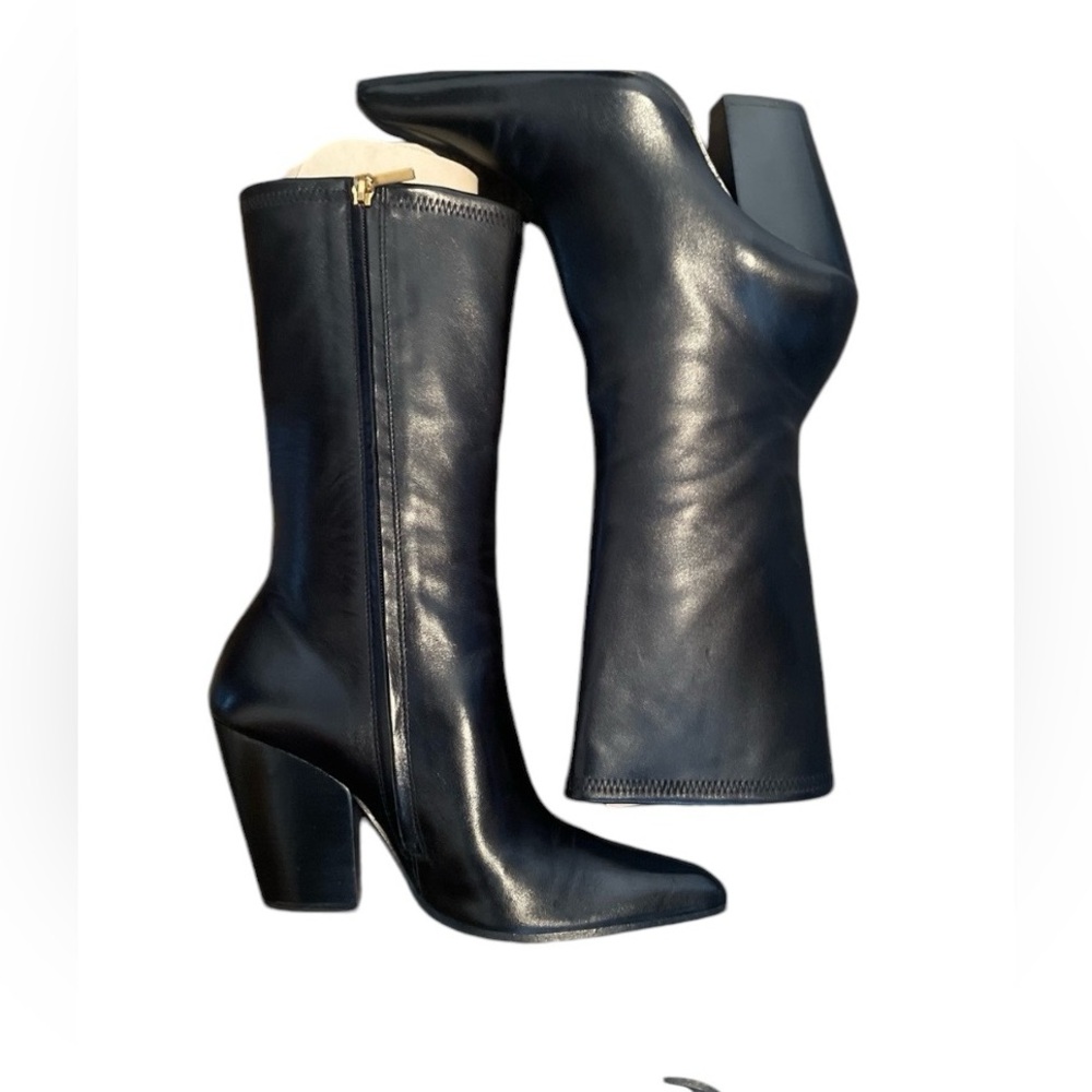 Massimo dutti black leather ankle boots with pointed toe. NWT size 11